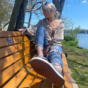 Meet your Posher, Melissa